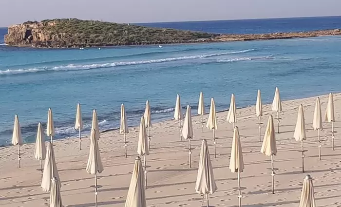 Σχεδόν 90% λιγότεροι τουρίστες σε σχέση με τον Απρίλιο του 2019