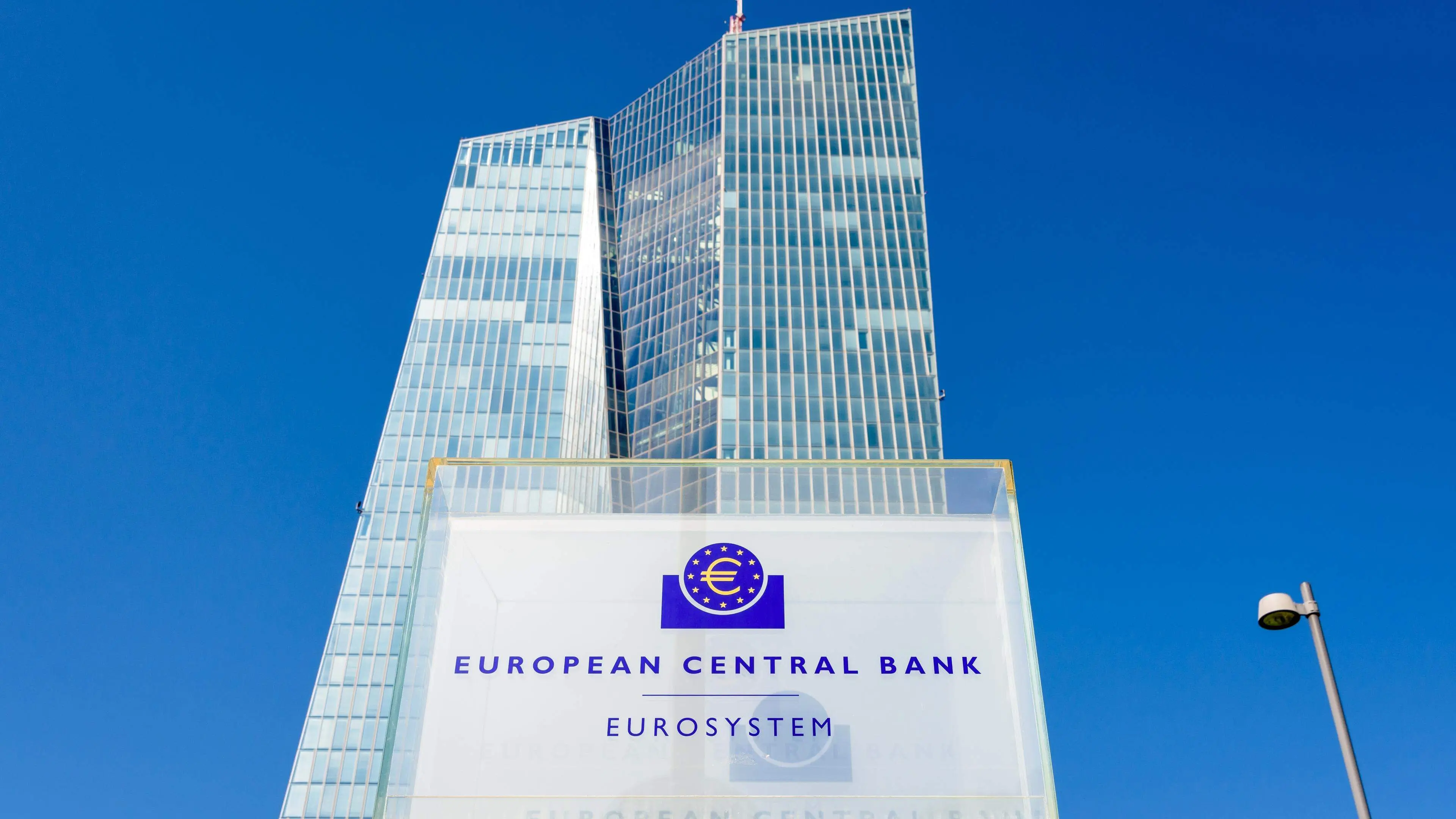 Πιέσεις ΕΚΤ προς τράπεζες για νέα πρόταση ελέγχου των κινδύνων τους (πίνακες)