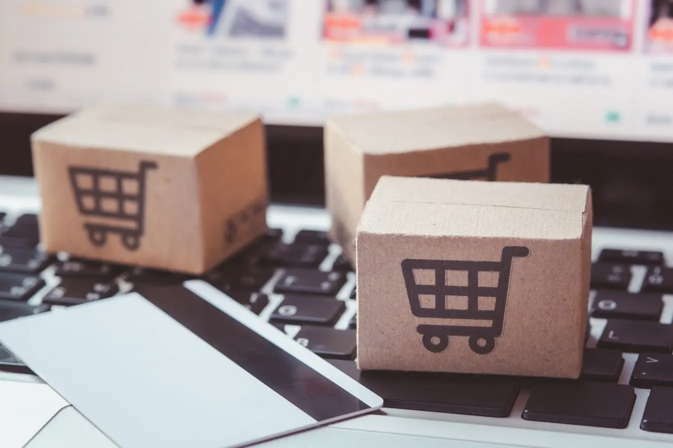 Κίνα: Στο μικροσκόπιο της εφορίας το ηλεκτρονικό εμπόριο – Πώς επηρεάζονται Alibaba, Shein, Amazon και Temu