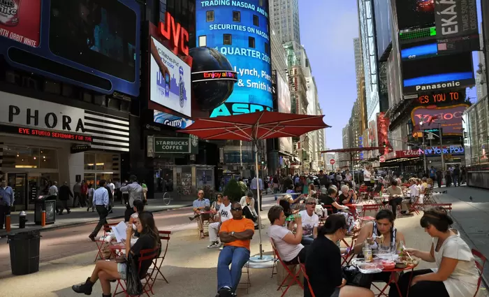 Νέα Υόρκη: Οι πολιτικές Τραμπ διώχνουν τους τουρίστες – Πτωτική αναθεώρηση στις προβλέψεις