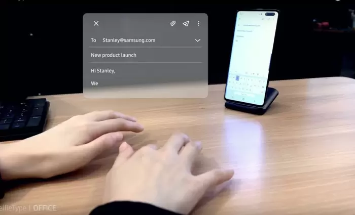 Το πρώτο αόρατο εικονικό πληκτρολόγιο θα παρουσιάσει η samsung