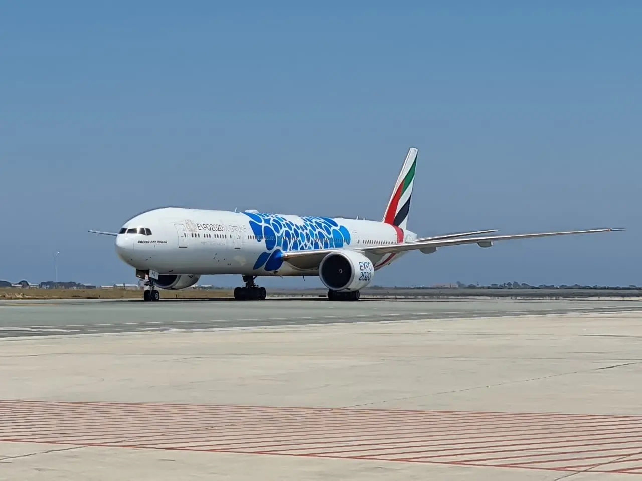 Έφτασε στην Λάρνακα η πρώτη πτήση της Emirates από Ντουμπάι