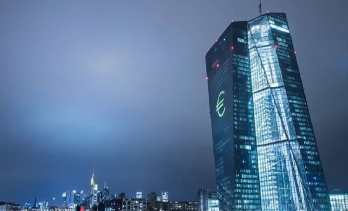 ΕΚΤ: Διατηρεί αμετάβλητα τα επιτόκια και την πολιτική της