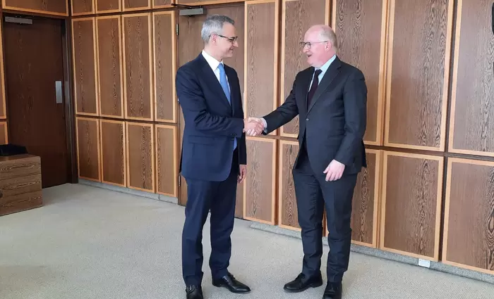 Ικανοποίηση Philip Lane (ΕΚΤ) για πρόοδο κυπριακής οικονομίας