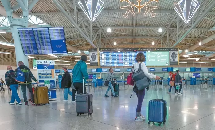 Διπλασιάστηκαν τα ταξίδια των κατοίκων Κύπρου στο εξωτερικό τον Νοέμβριο