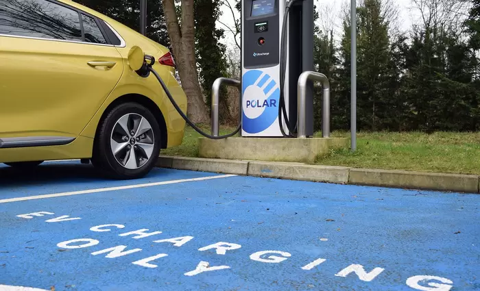 Το υψηλό κόστος αποτελεί το μεγαλύτερο πρόβλημα για το ηλεκτρικό αυτοκίνητο