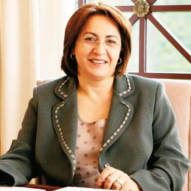 100. Ελένη Μαύρου, Διευθύντρια Συγκροτήματος Dialogos Media Group