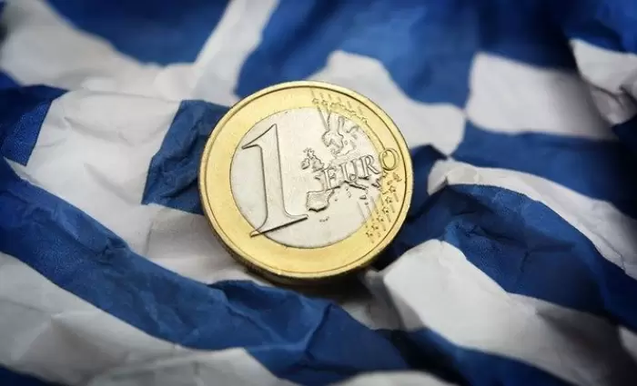 Δεκτό κατά πλειοψηφία το ν/σ των 120 δόσεων από την Ελληνική Βουλή 