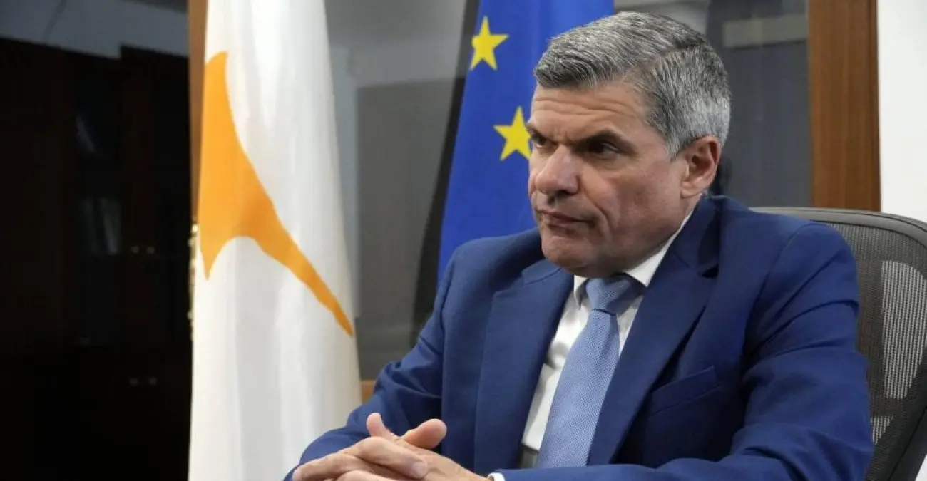 Εν αναμονή των σκέψεων της ΕΝΙ σε ό,τι αφορά το Κρόνος 2 η Κυβέρνηση