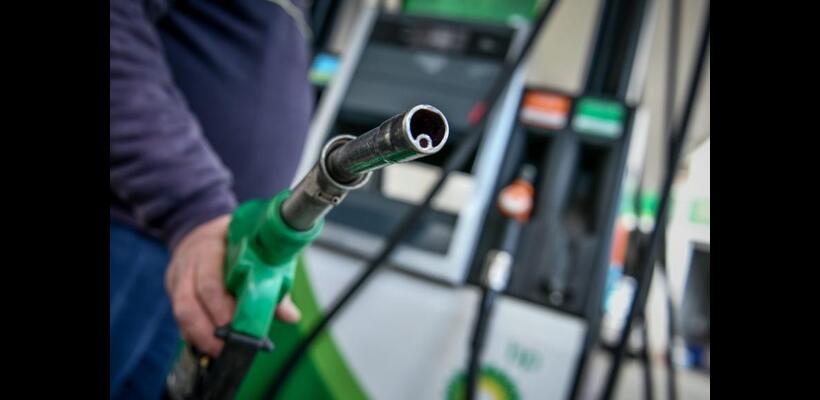 Μειωμένες οι συνολικές πωλήσεις πετρελαιοειδών τον Νοέμβριο - Αυξημένες στα πρατήρια
