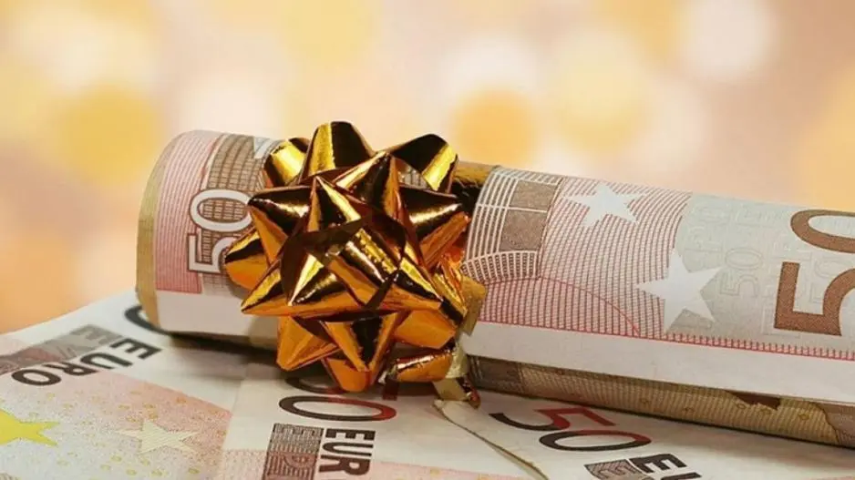 Ποιοι φοιτητές μπορούν να λάβουν το χριστουγεννιάτικο επίδομα 200 ευρώ