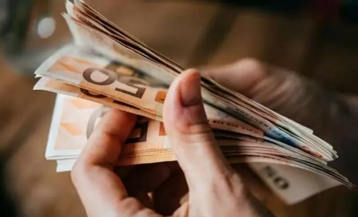 Ενίσχυση 400 ευρώ σε μακροχρόνιους άνεργους στην Ελλάδα