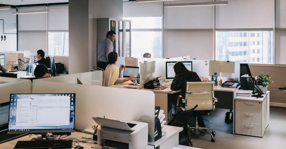 Ποια πολυεθνική απολύει το 15% του προσωπικού της με το... καλημέρα του 2024