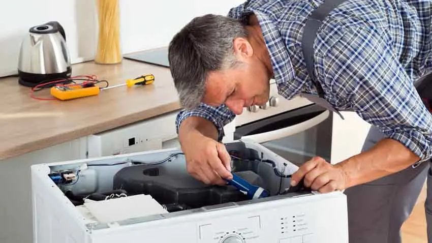 Έκλεισε συμφωνία για «φιξ» ποσά στην επιδιόρθωση οικιακών συσκευών