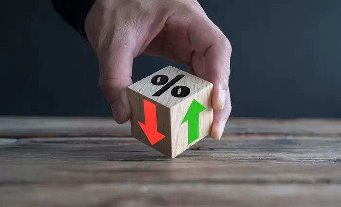 Γιατί δεν βλέπω μείωση στη δόση του δανείου μου αφού πέφτουν τα επιτόκια;