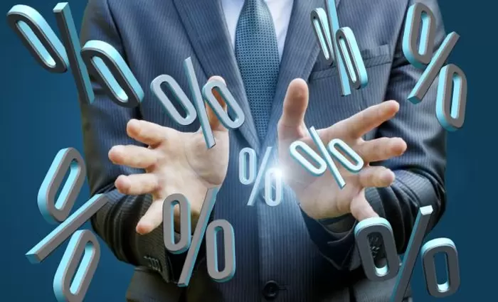 Από τράπεζα σε τράπεζα: Τελικά ποιοι μπορούν να μεταφέρουν το δάνειό τους με χαμηλότερο επιτόκιο;