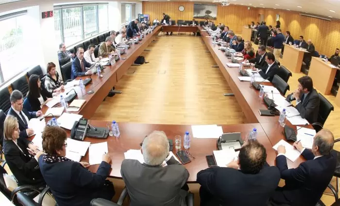 Συνεχίζεται το θρίλερ με το νομοσχέδιο για τις κρατικές εγγυήσεις