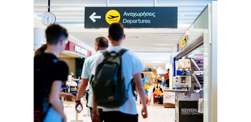 Τέλος στο όριο 100 ml για τα υγρά στις πτήσεις – Τι αλλάζει στα αεροδρόμια της ΕΕ