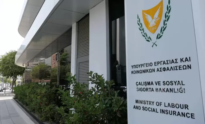 ΑΤΑ: Προσηλωμένοι στο διάλογο δηλώνουν οι εργοδότες – Συνεχείς επαφές στο ΥΠΕΡΓ