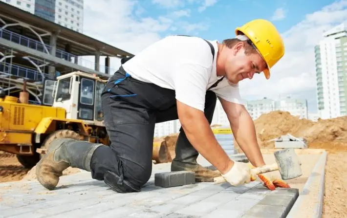 Εταιρεία κατασκευών ζητεί εργάτες σε παγκύπρια βάση 