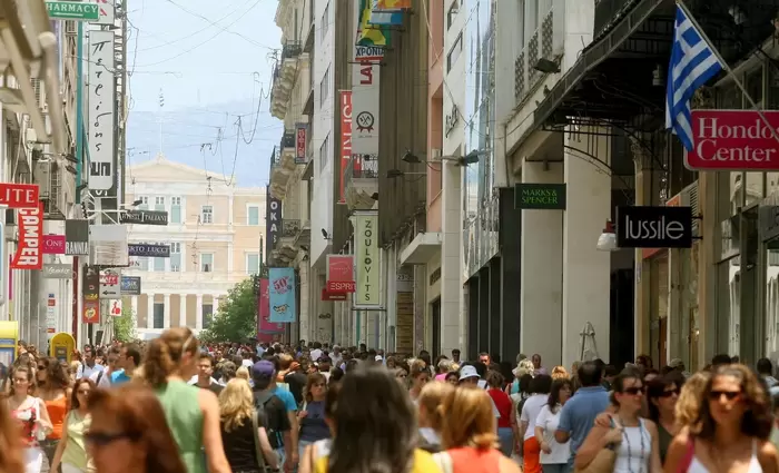 Η Ερμού στην Αθήνα στους ακριβότερους εμπορικούς δρόμους του κόσμου