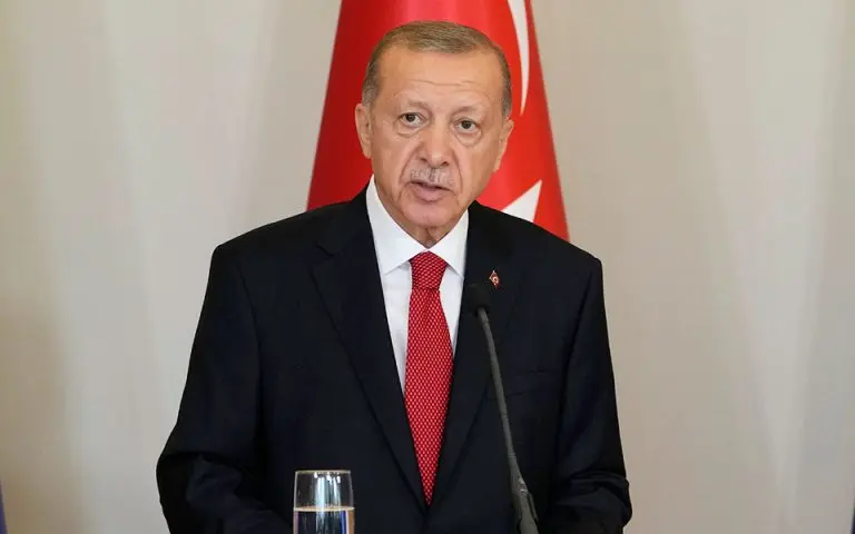 Erdoganomics: Μειώνει επιτόκια και επιμένει ότι ο πληθωρισμός υποχωρεί