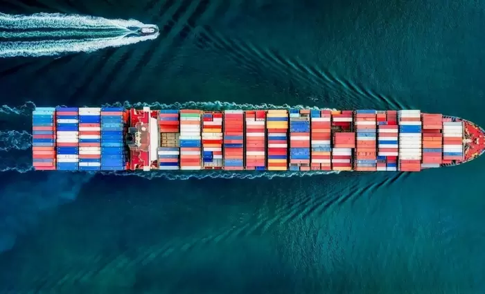 Πώς λειτουργεί το αόρατο δίκτυο λαθρεμπορίου όπλων που εξοπλίζει τους Χούθι παρά το εμπάργκο
