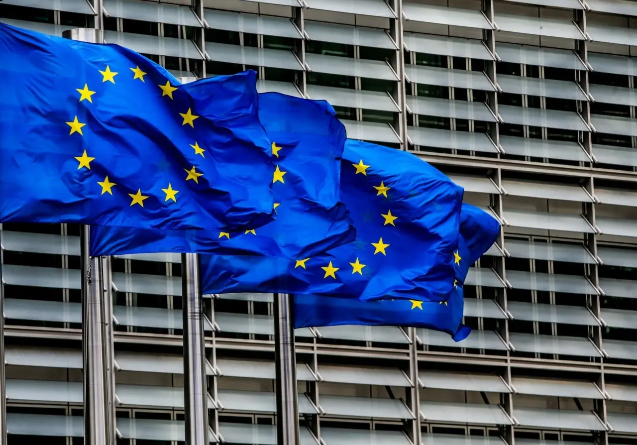 FT: Τι σχεδιάζει η ΕΕ για τις εισαγωγές σε τρόφιμα στα «βήματα» του Τραμπ