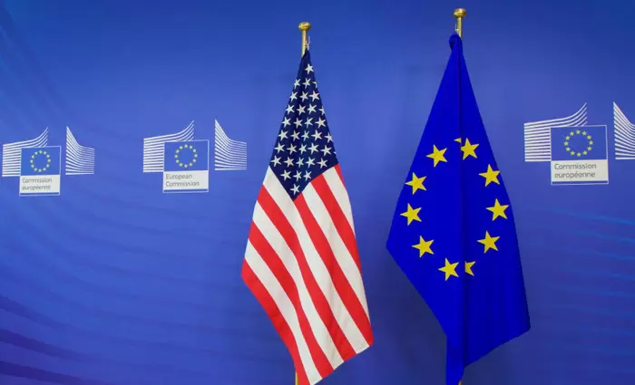 Παρίσι: Θα καταψηφίσει την έναρξη εμπορικών διαπραγματεύσεων ΕΕ-ΗΠΑ 
