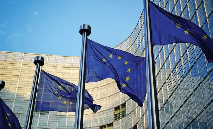 Η ΕΕ κατέληξε σε συμφωνία για την ενίσχυση του ελέγχου των Άμεσων Ξένων Επενδύσεων – Ποιοι τομείς επηρεάζονται