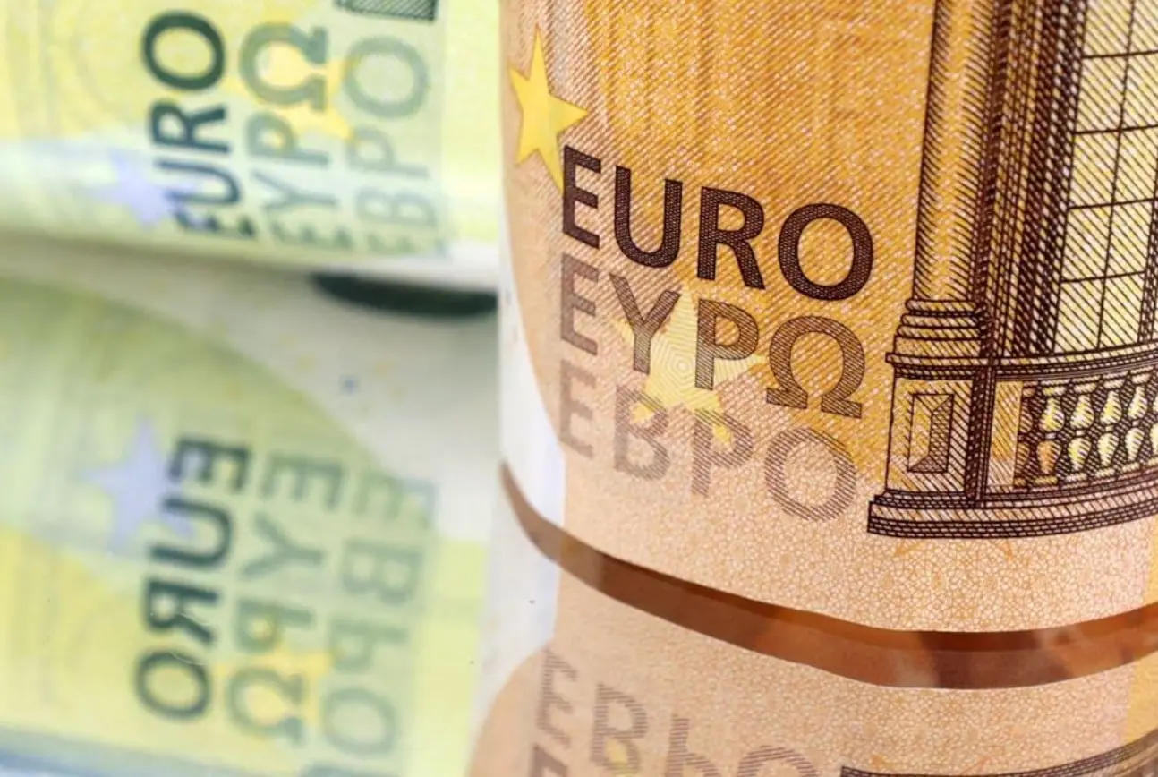 Εγκρίθηκε και πάει Βουλή ο Προϋπολογισμός του 2025 - Κίνδυνοι και προτεραιότητες