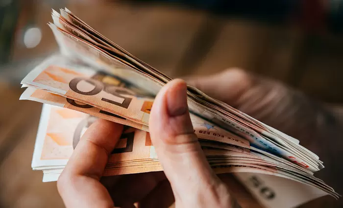 ΚΤΚ: Μειώθηκαν για 2ο συνεχόμενο μήνα οι καταθέσεις - Γιατί συμβαίνει αυτό