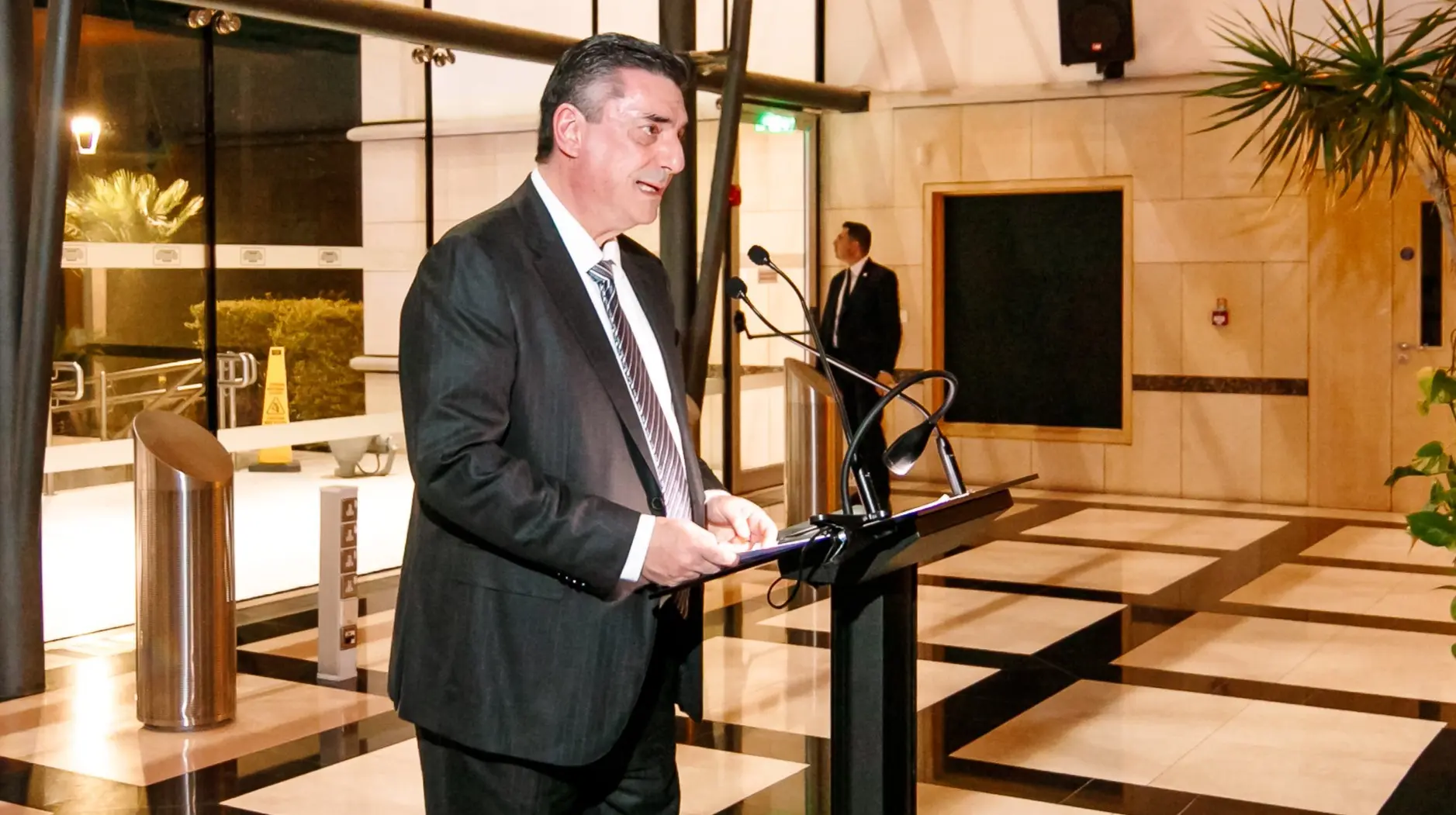 Η επένδυση €1,3 δισ. στην Ελληνική αποτελεί ισχυρή δέσμευση για ανάπτυξη και περαιτέρω επέκταση, λέει η Eurobank