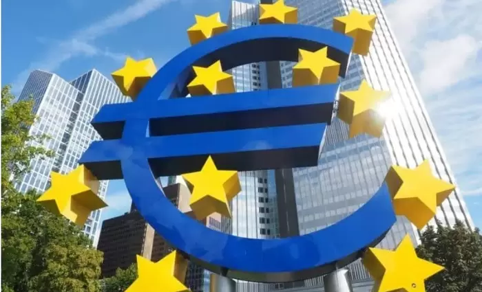 FT: Μπορεί η οικονομία της Ευρώπης να ελπίζει ότι θα ανταγωνιστεί ξανά τις ΗΠΑ;