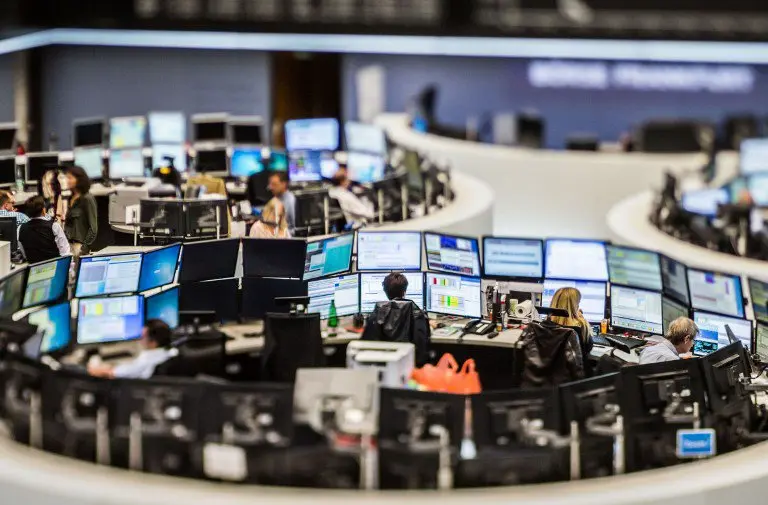 Θετικά κινούνται οι ευρωπαϊκές μετοχές