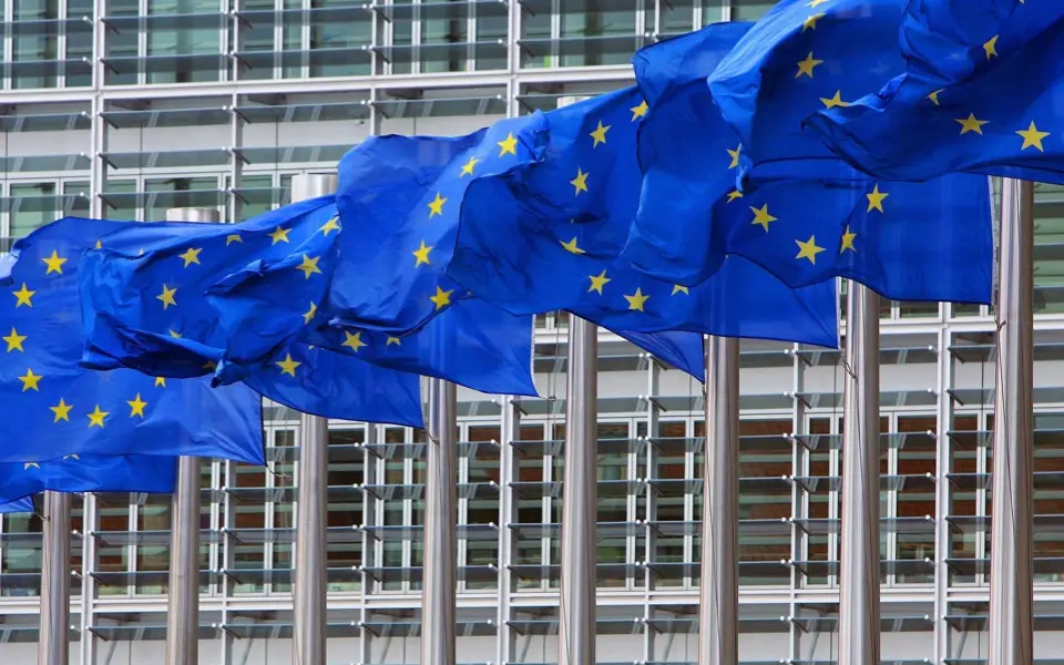Στο μικροσκόπιο της ΕΕ οι «πράσινες διαφημίσεις» των αεροπορικών