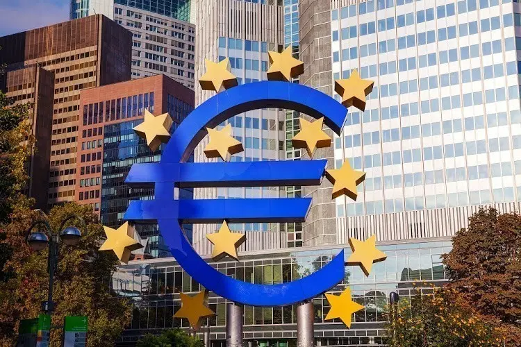Ευρωζώνη: Επιβεβαιώθηκε στο 0,4% η ανάπτυξη - Ενισχύθηκε η απασχόληση