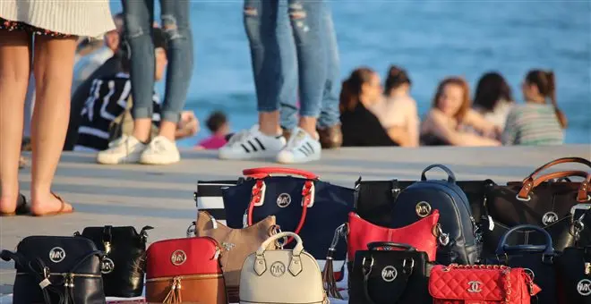 Πόσα δισεκατομμύρια χάνονται κάθε χρόνο εξαιτίας των απομιμήσεων    