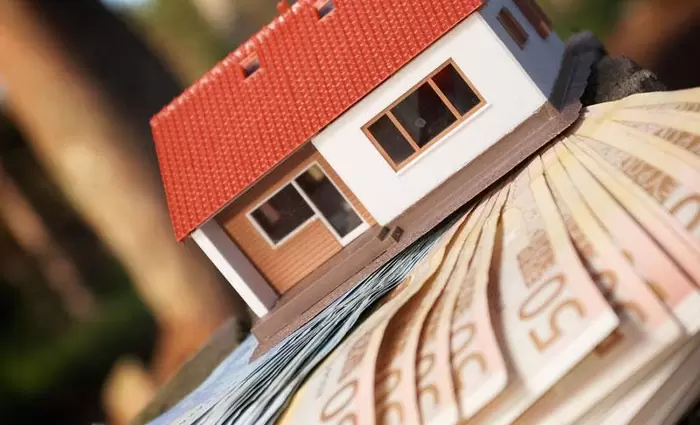 Ρεκόρ δεκαετίας κατέγραψε η αγορά ακινήτων (vid)