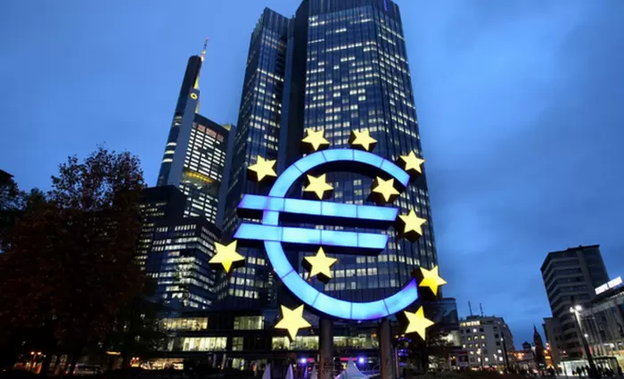 Βιλερουά ντε Γκαλό: Η ΕΚΤ δεν θα πρέπει να εξαρτάται από την αγορά