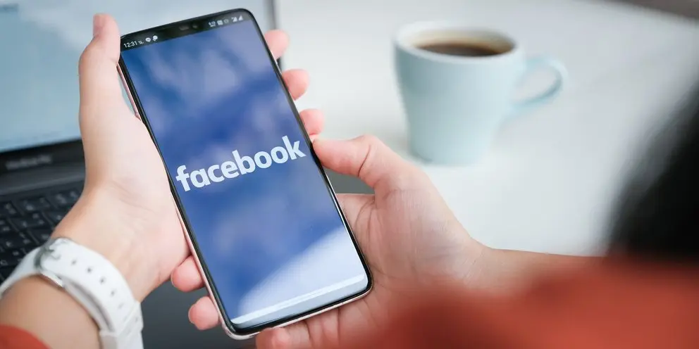 Facebook: Σχέδια για 10.000 νέες θέσεις εργασίας στην ΕΕ – Ποιους αφορούν