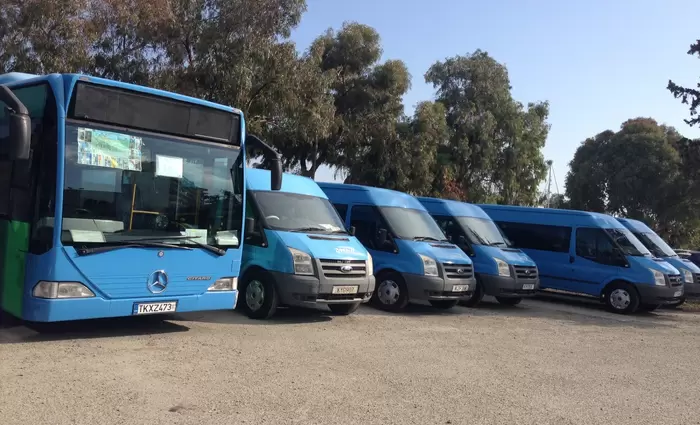 Σε επ’ αόριστον απεργία από αύριο οι εργαζόμενοι στα λεωφορεία Ζήνων Λάρνακας