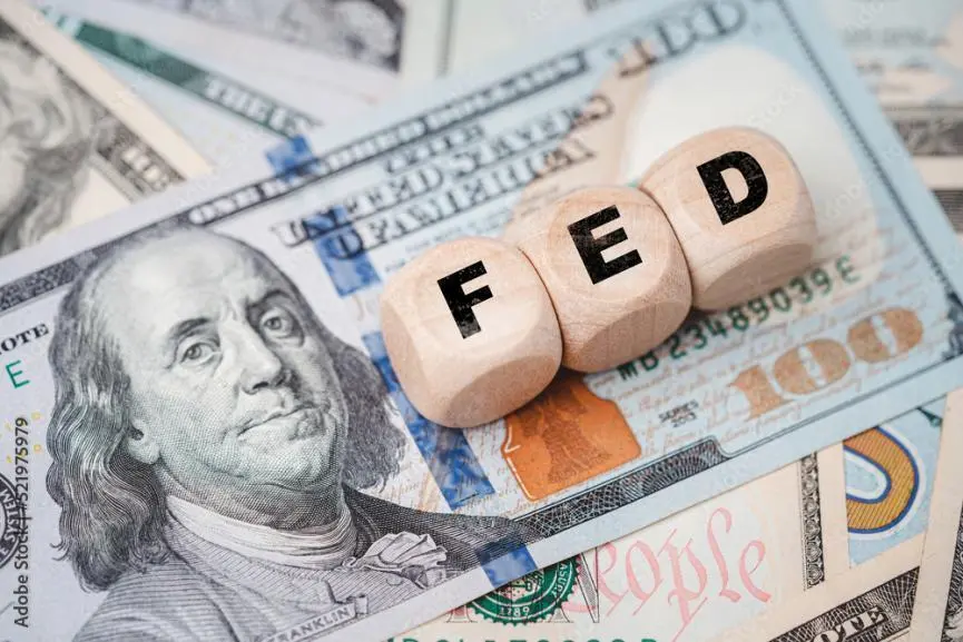 Goldman Sachs: Προβλέπει 3 μειώσεις επιτοκίων από τη Fed