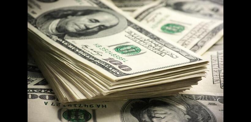 Έριξε τα επιτόκια η Fed, αλλά βλέπει λιγότερες μειώσεις για το 2025