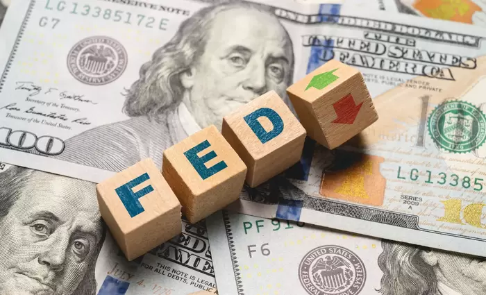 Γιατί η Fed θα μειώσει τα επιτόκια παρά την άνοδο του πληθωρισμού