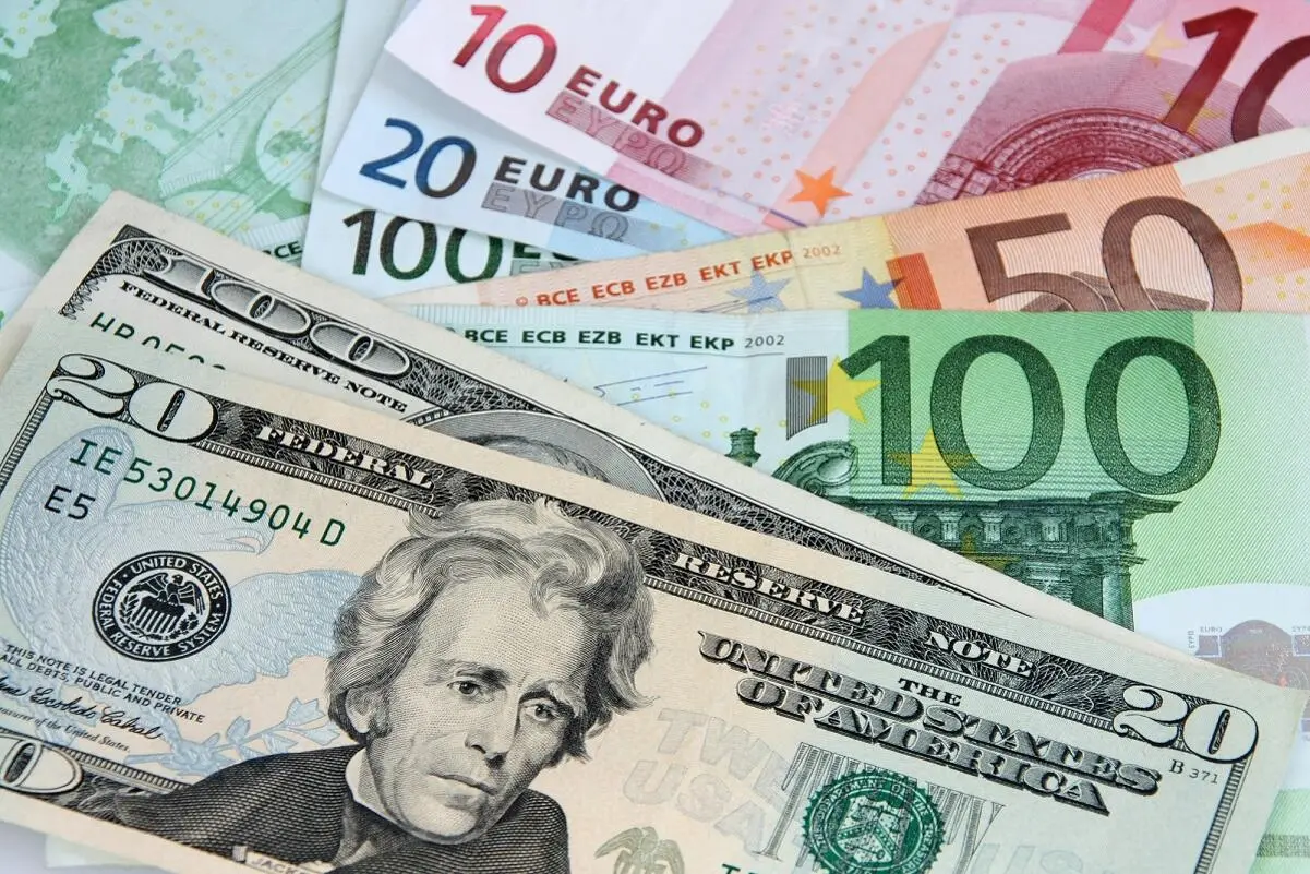 Σε διαφορετική τροχιά ΕΚΤ και Fed για τα επιτόκια την ερχόμενη εβδομάδα