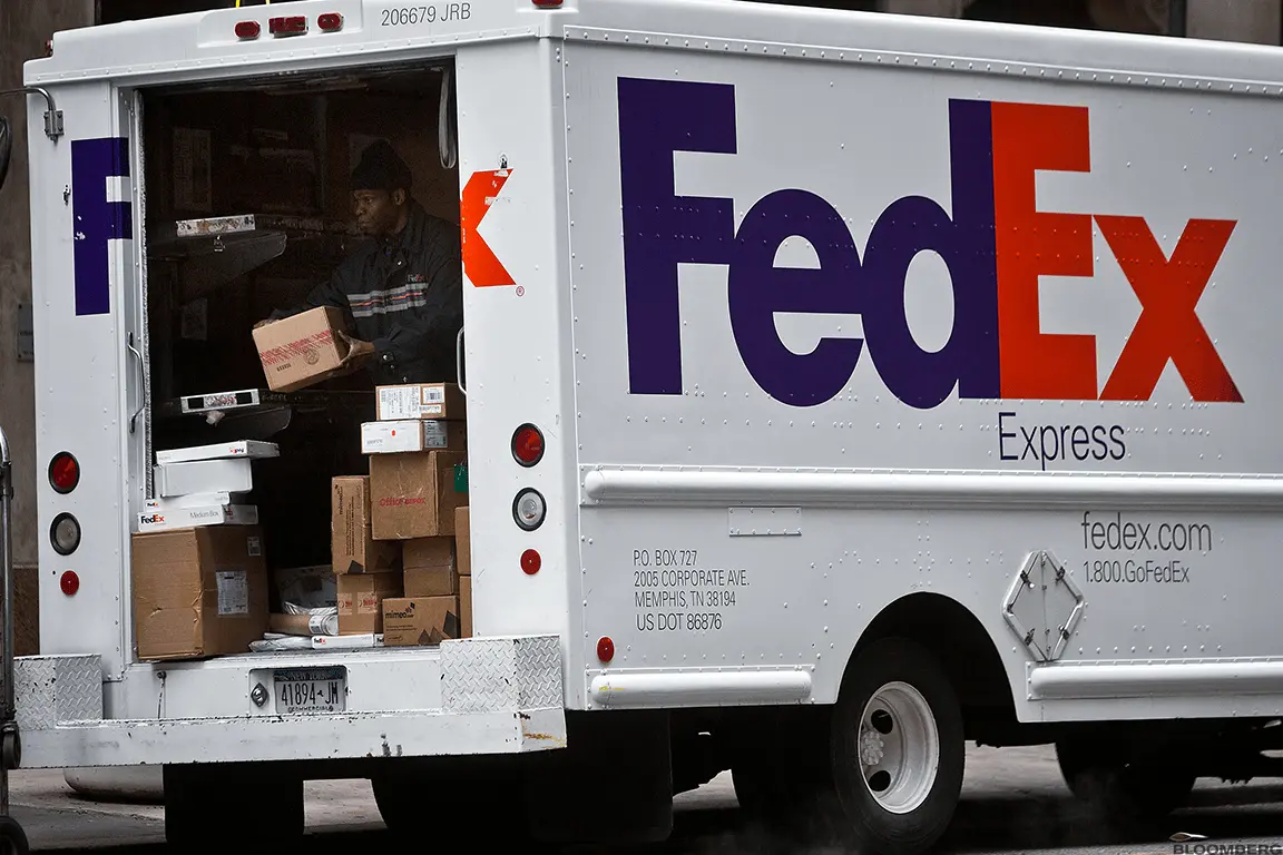 FedEx: Δασμοί Τραμπ και γεωπολιτική αναδιαμορφώνουν τις εφοδιαστικές αλυσίδες – Υπό πίεση το παγκόσμιο εμπόριο