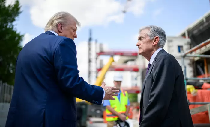 Fed υπό πίεση: Η «ανεξάρτητη κεντρική τράπεζα» και η διεθνής αναστάτωση από τις επιθέσεις Τραμπ