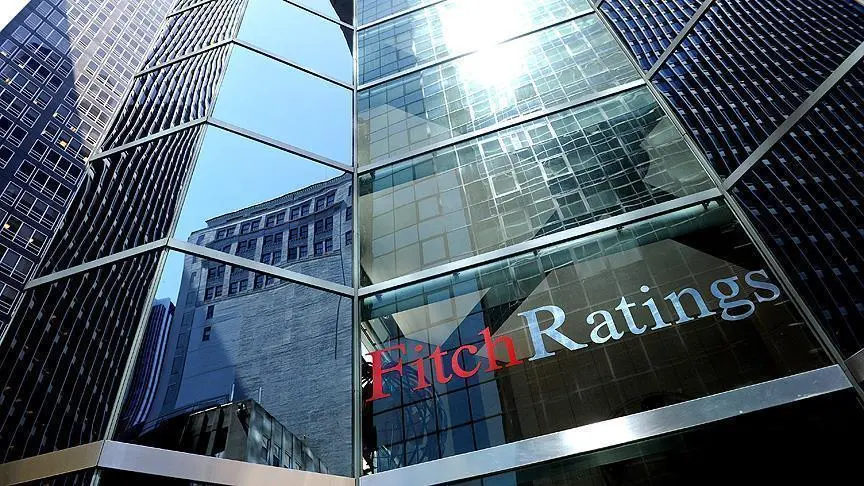 Fitch: Αναβάθμισε την Κύπρο σε 