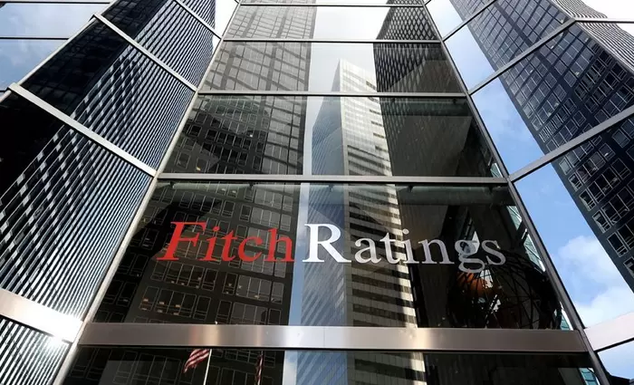 Fitch: Σε παρακολούθηση για αναβάθμιση, μετά την εξαγορά της ΣΚΤ, έθεσε την Ελληνική 